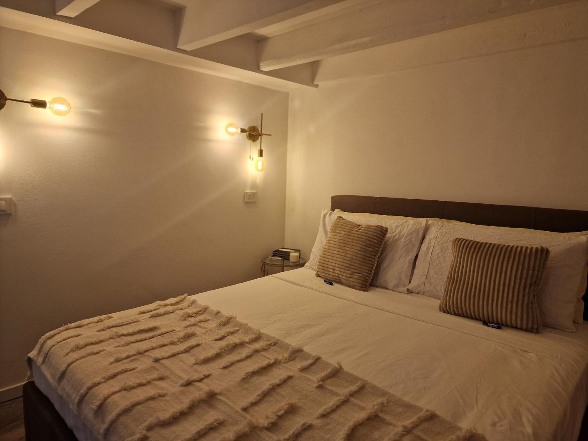 Apartament Regina Milano In Porta Romana 3 - Sky Tv, Wifi & Breakfast Box Zewnętrze zdjęcie